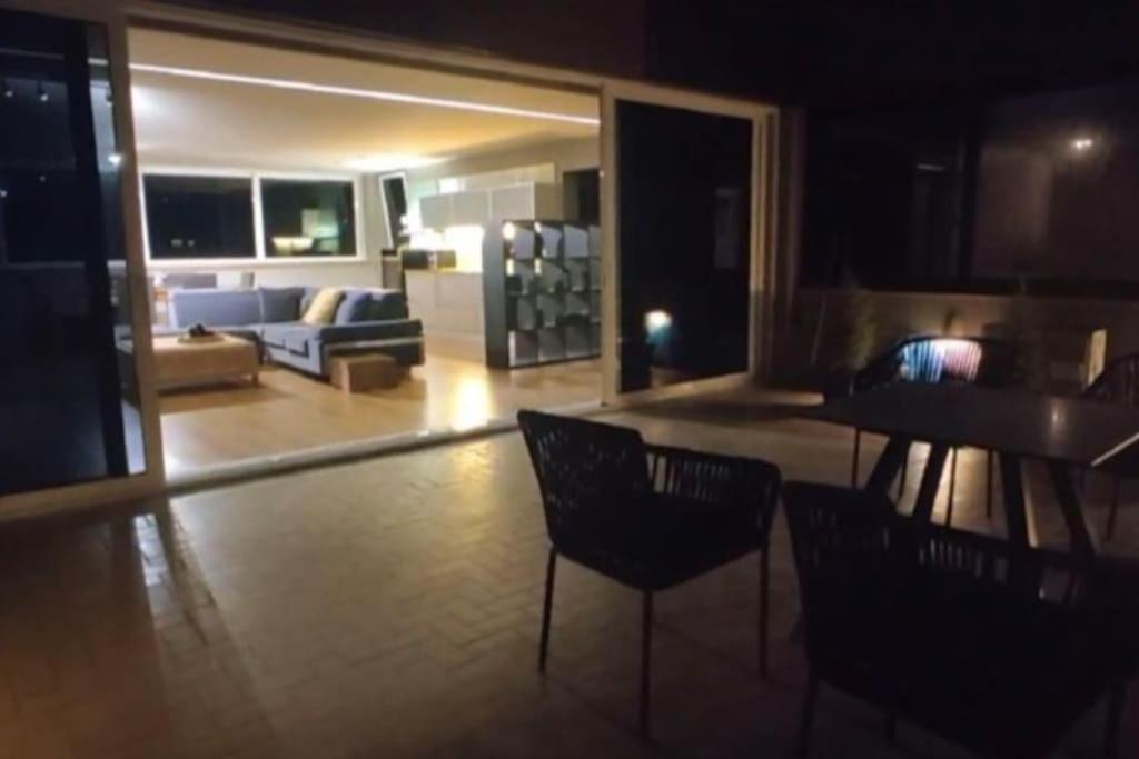 Appartement Luxury Loft By Boy à Patras Extérieur photo