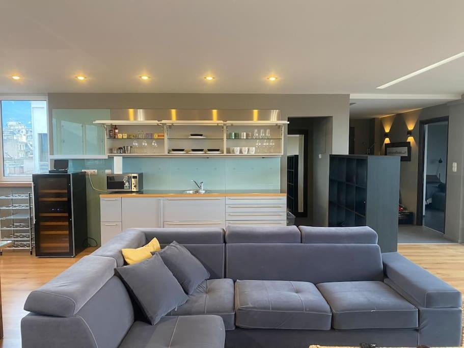 Appartement Luxury Loft By Boy à Patras Extérieur photo